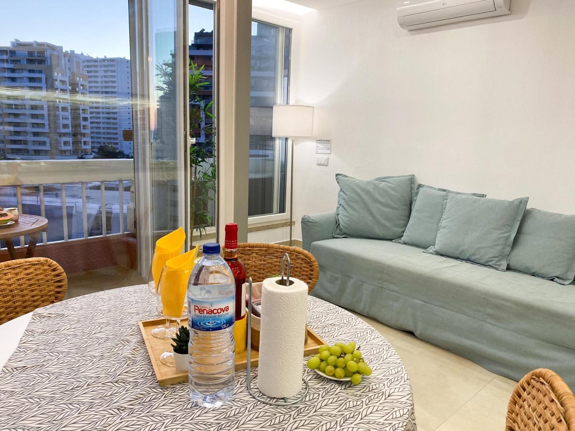 Luxury 2 Min Beach With Balcony, Ocean View, Wifi, Ac, Smarttv Portimao Ngoại thất bức ảnh