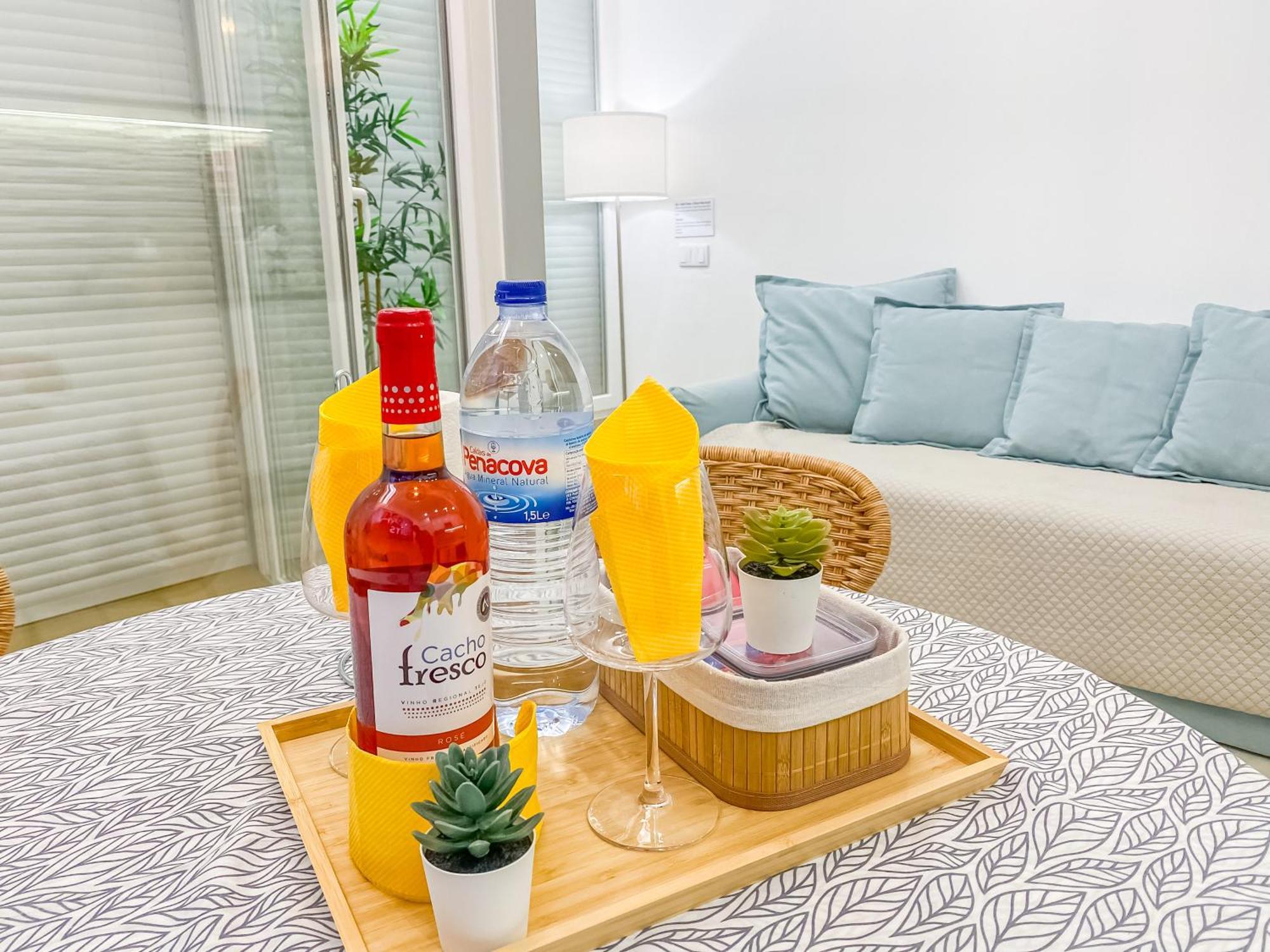 Luxury 2 Min Beach With Balcony, Ocean View, Wifi, Ac, Smarttv Portimao Ngoại thất bức ảnh