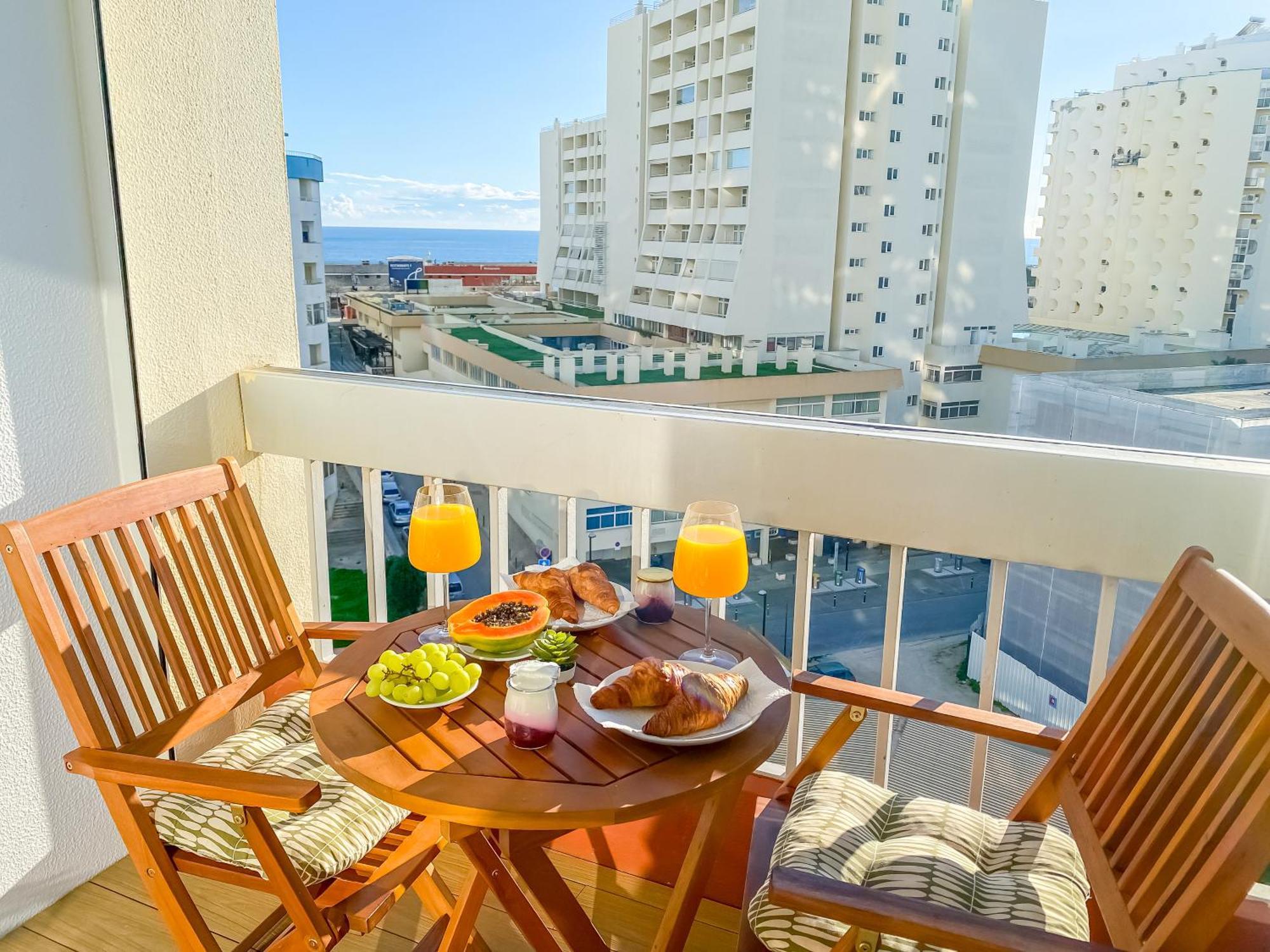 Luxury 2 Min Beach With Balcony, Ocean View, Wifi, Ac, Smarttv Portimao Ngoại thất bức ảnh