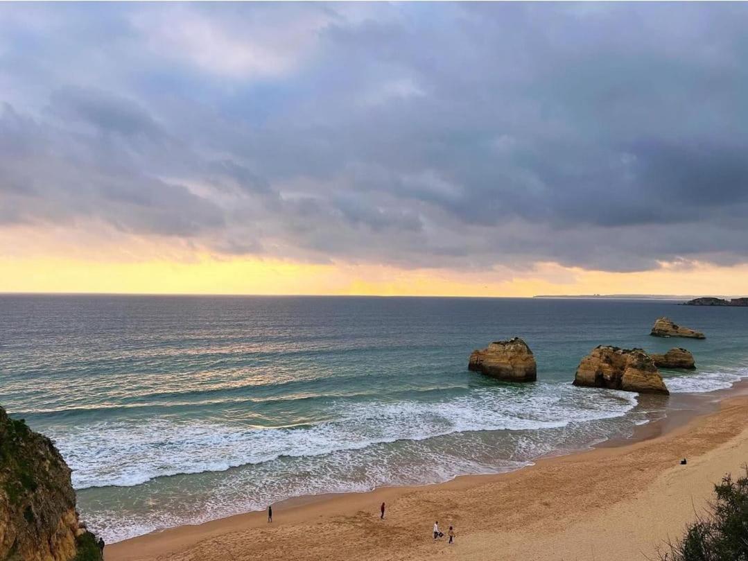 Luxury 2 Min Beach With Balcony, Ocean View, Wifi, Ac, Smarttv Portimao Ngoại thất bức ảnh