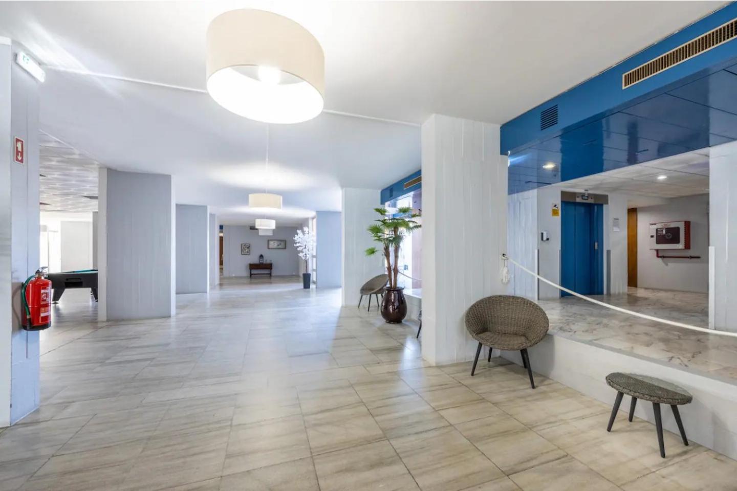 Luxury 2 Min Beach With Balcony, Ocean View, Wifi, Ac, Smarttv Portimao Ngoại thất bức ảnh