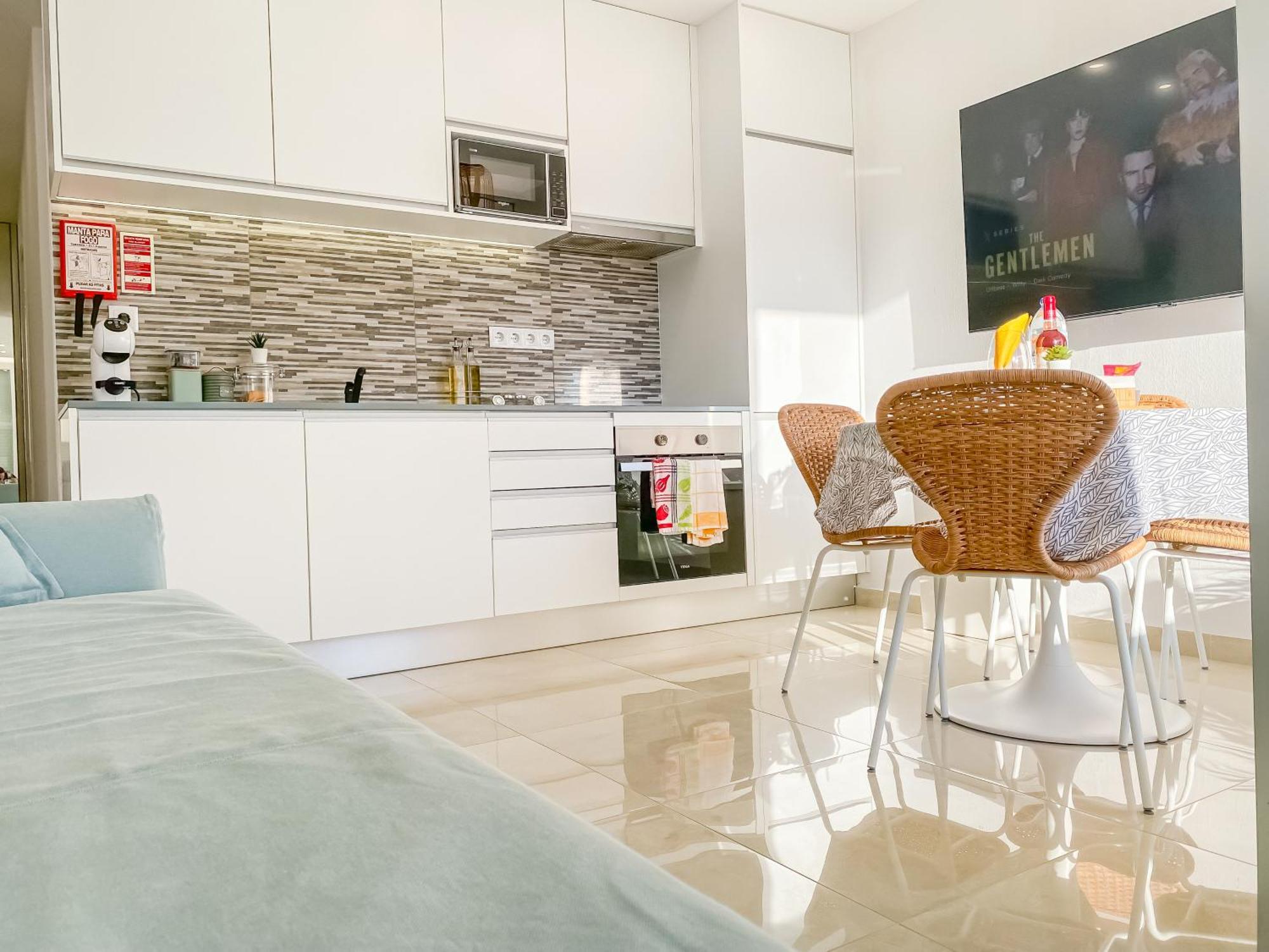 Luxury 2 Min Beach With Balcony, Ocean View, Wifi, Ac, Smarttv Portimao Ngoại thất bức ảnh